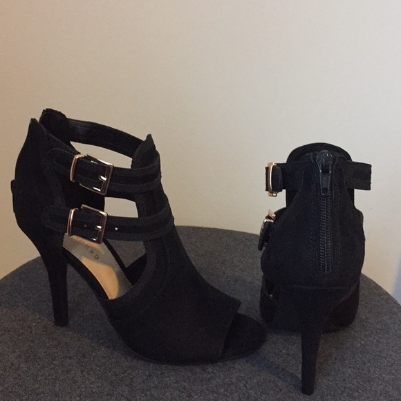 LC Black Vixen Heels - Picture 4 of 5